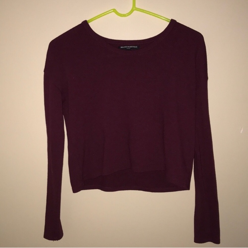 Cropped long sleeve shirt